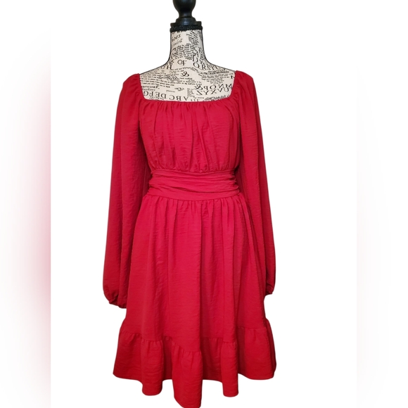 Dresses & Skirts - Elegant Red Women's Midi Dress. Puffed Sleeves Size S